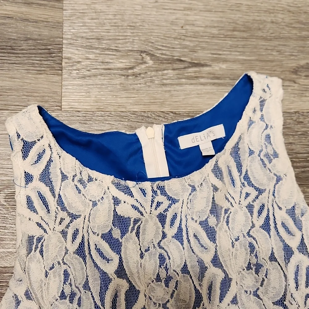 Delia's lace overlay skater dress sz small